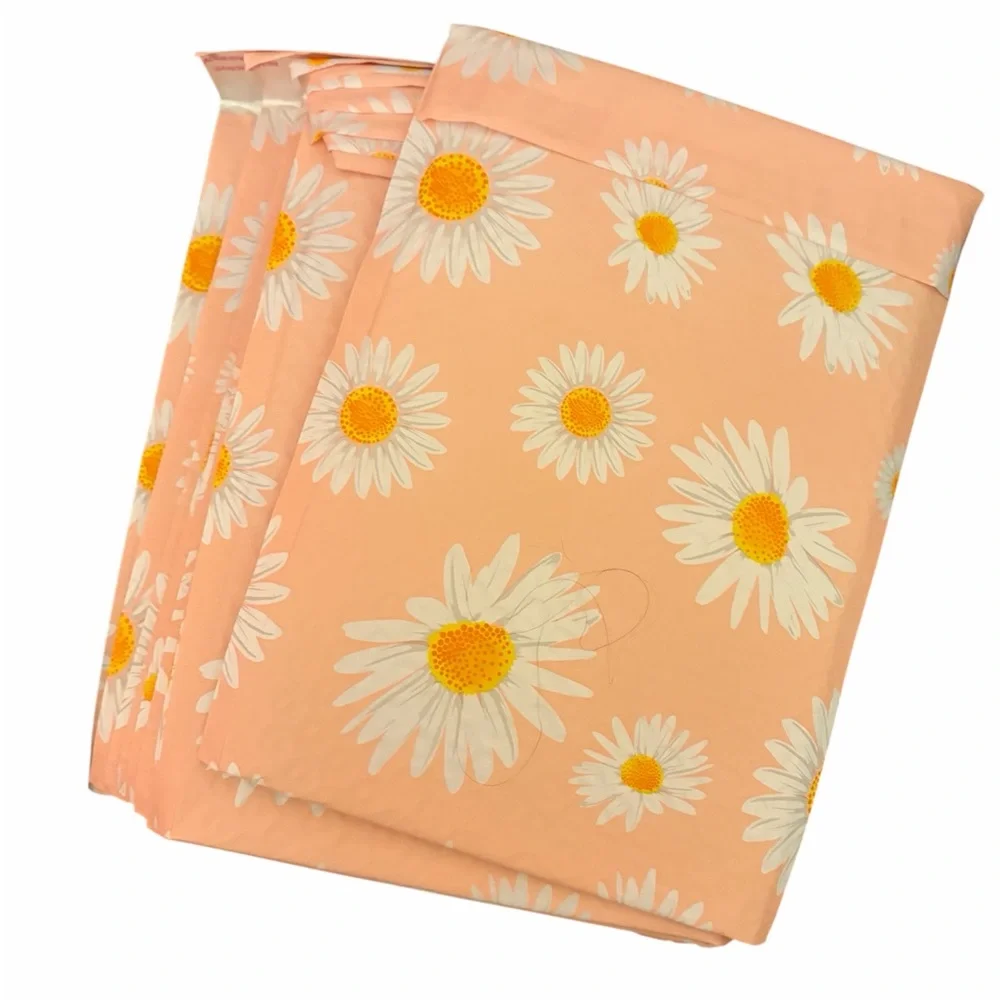 Peach Daisy Bubble Mailers Set of 10 - Picture 2 of 4